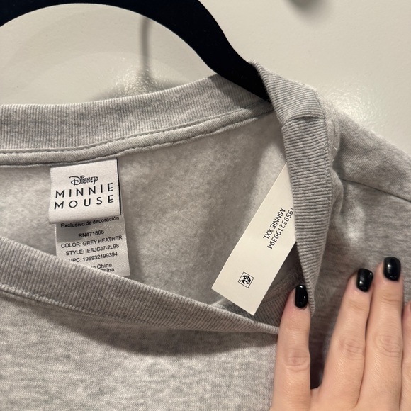 NWT Gray Minnie Mouse Sweatshirt - Picture 4 of 8